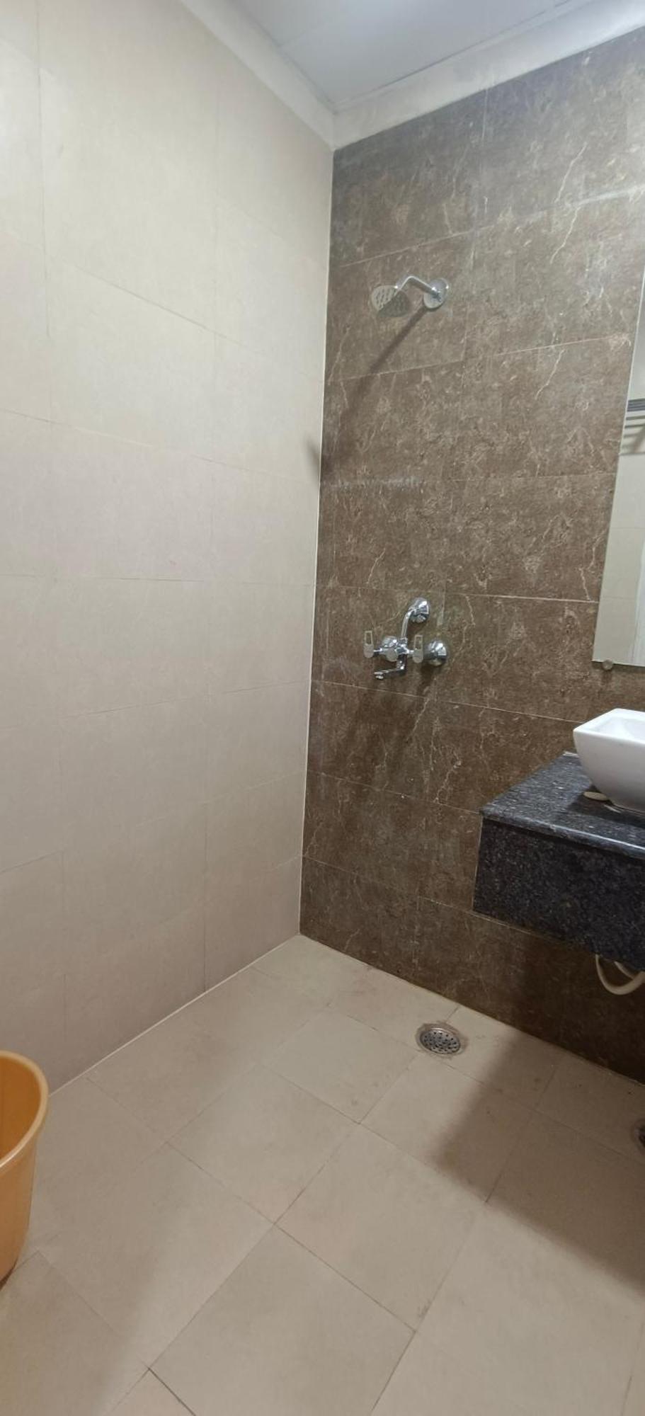 Aarohi Studio Hotels Ghaziabad Exterior foto